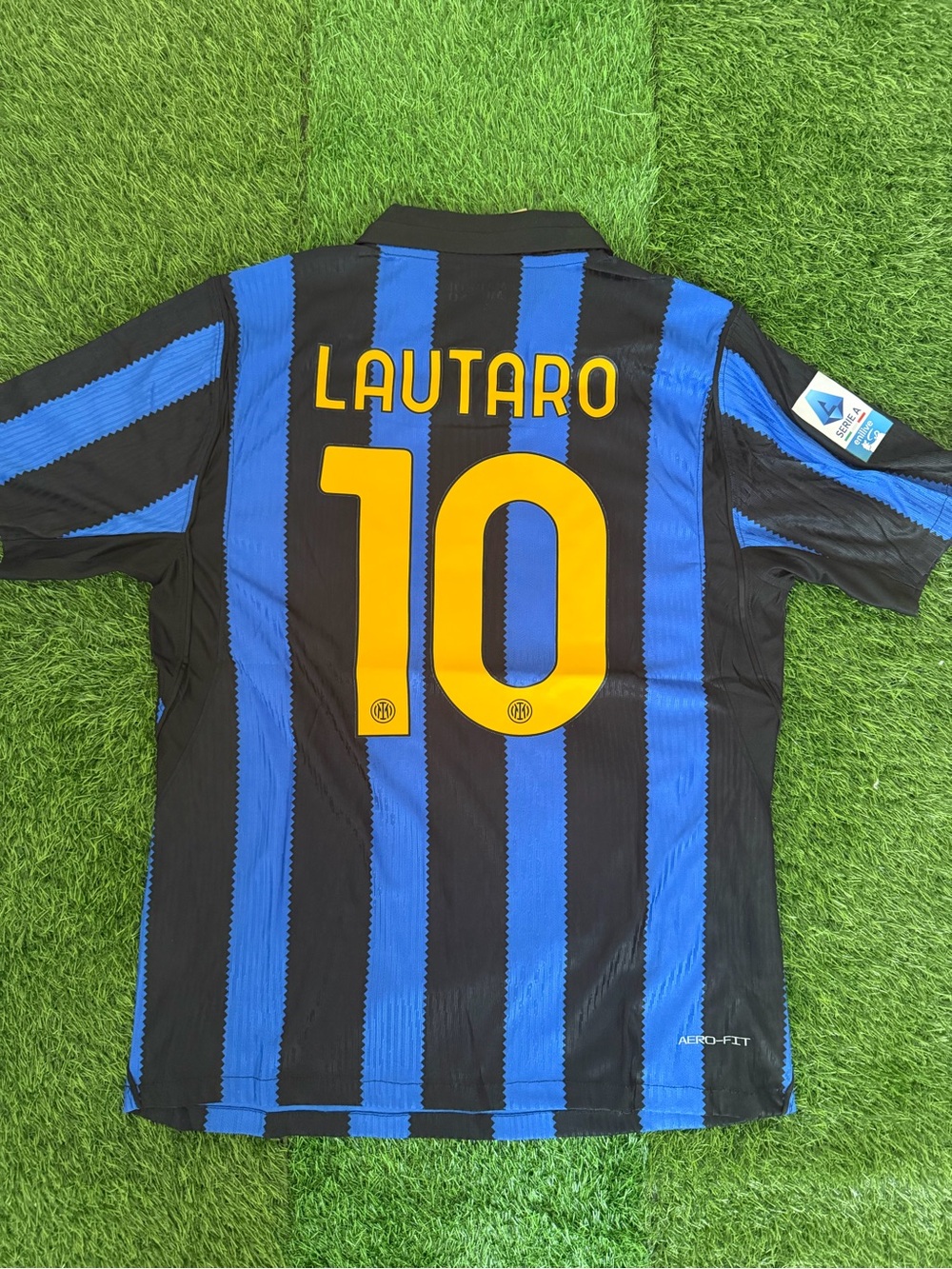 Lautaro Milan jersey